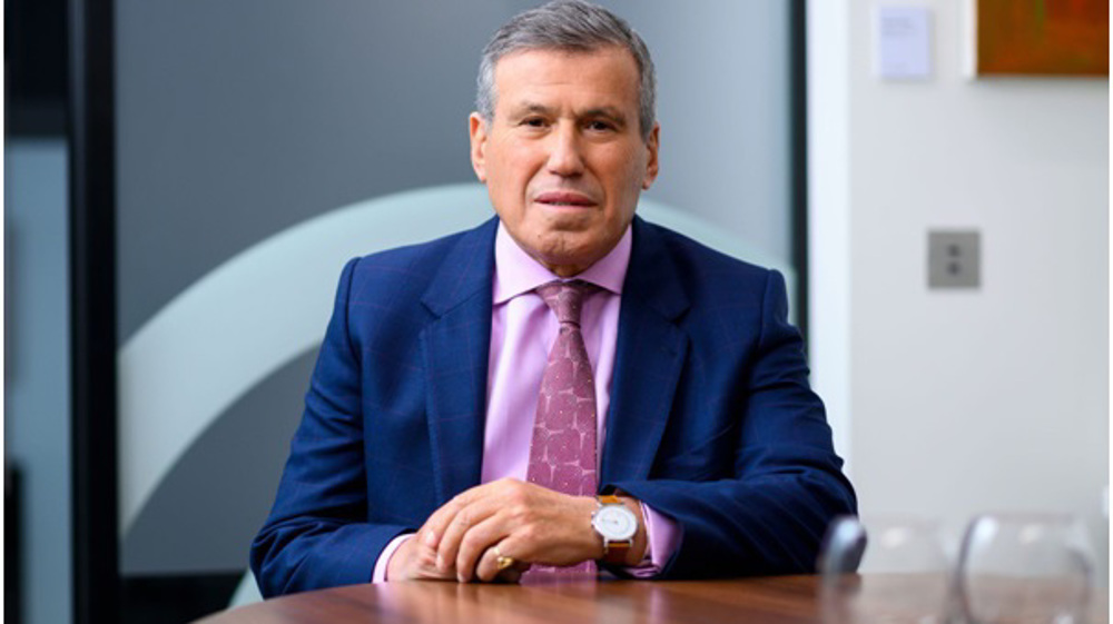 لیو نوئے، صیہونی بستی میں سرمایہ کاری کرتے ہوئے