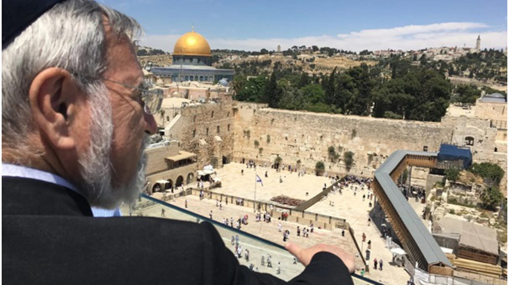 لارڈ ساکس، سابق چیف ربی اور مقبوضہ یروشلم/القدس میں صیہونی نسل کُش